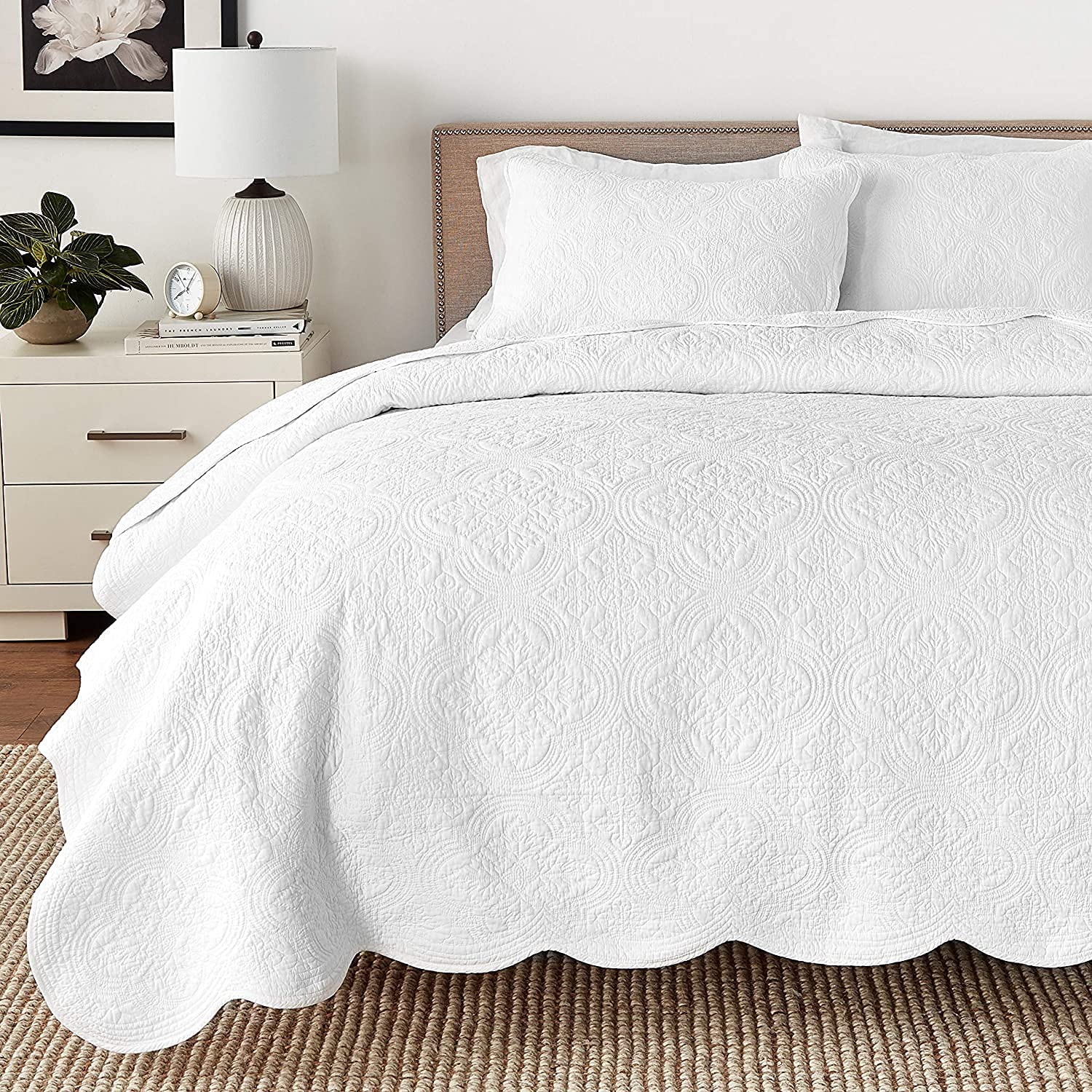 Serenity White Victorian Scalloped Medallion Floral Pure Solid Cotton Reversible Quilt Bedding Set