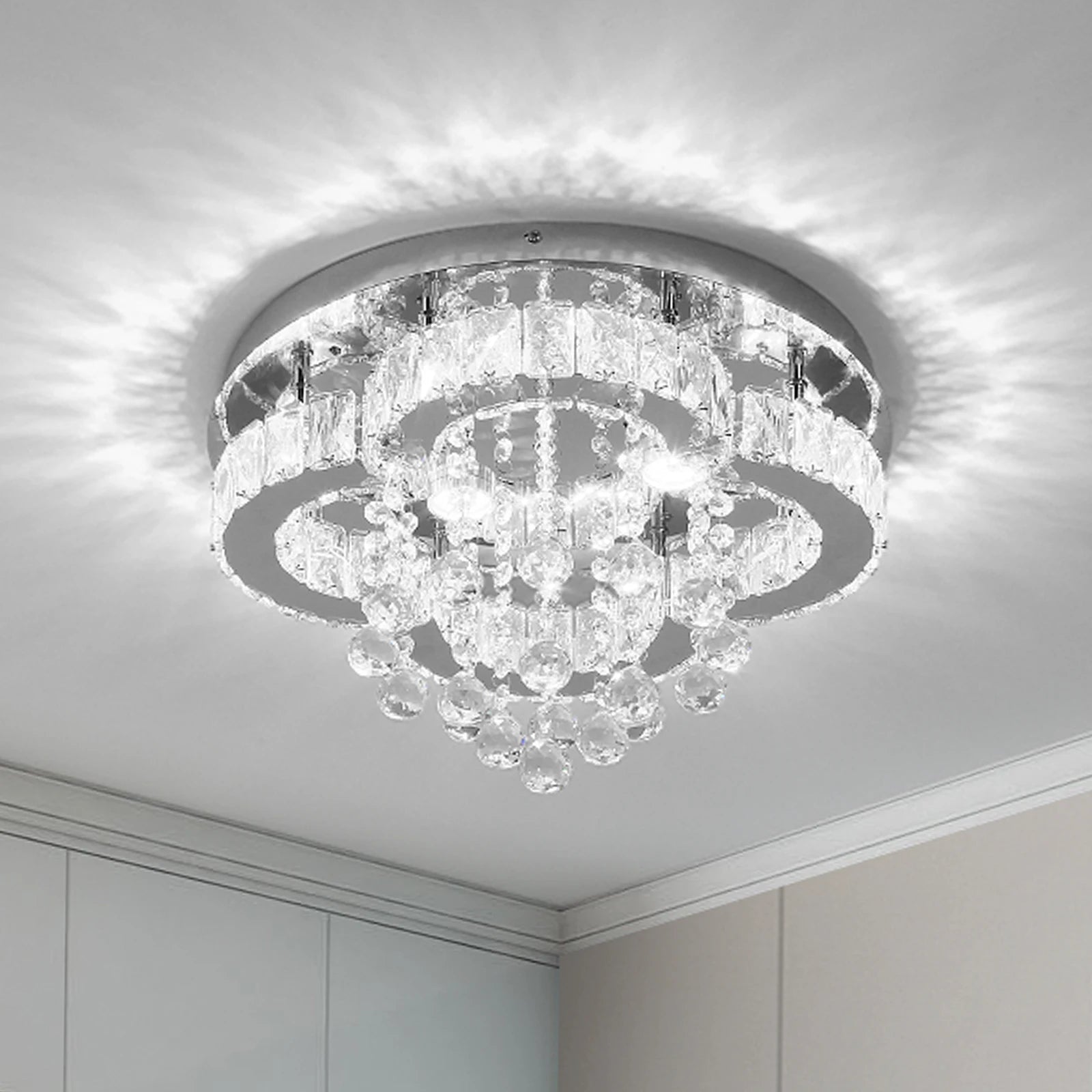 VETRULUS Crystal Chandelier