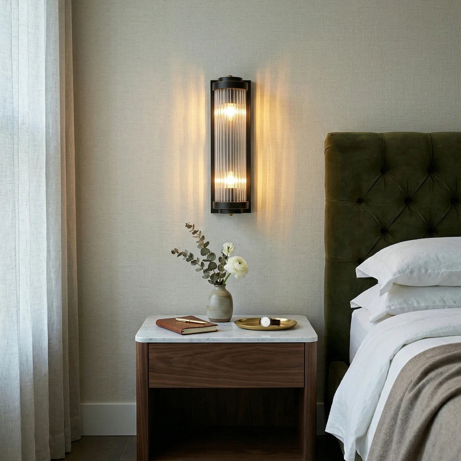 Vertical Linear Glass Wall Lamp